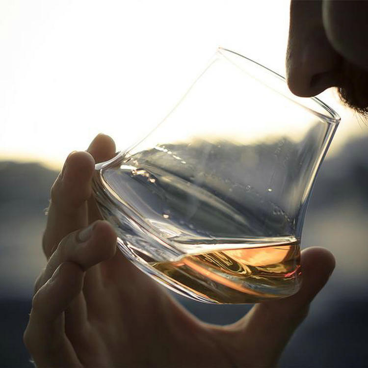 Lead-free crystal whiskey cup, smell cup, tasting cup