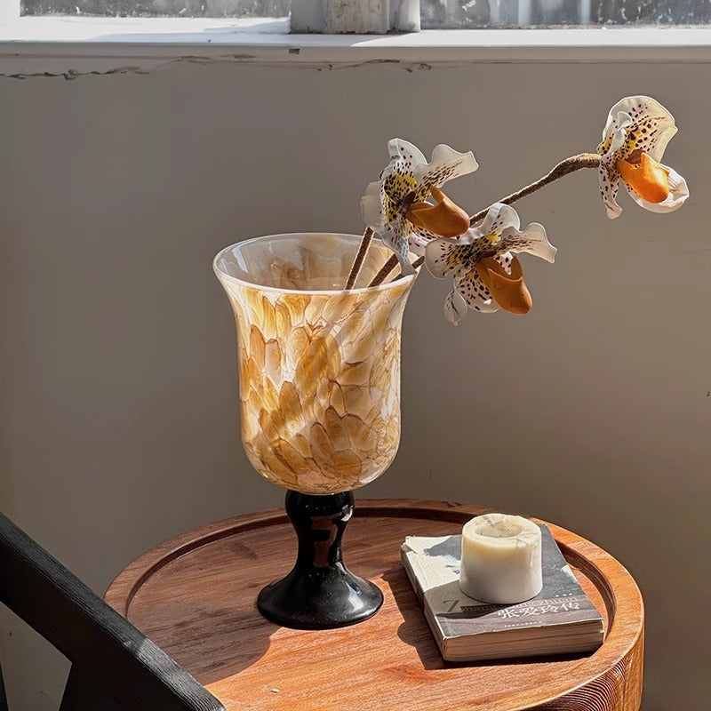 'Onyx Feather' Footed Glass Vase